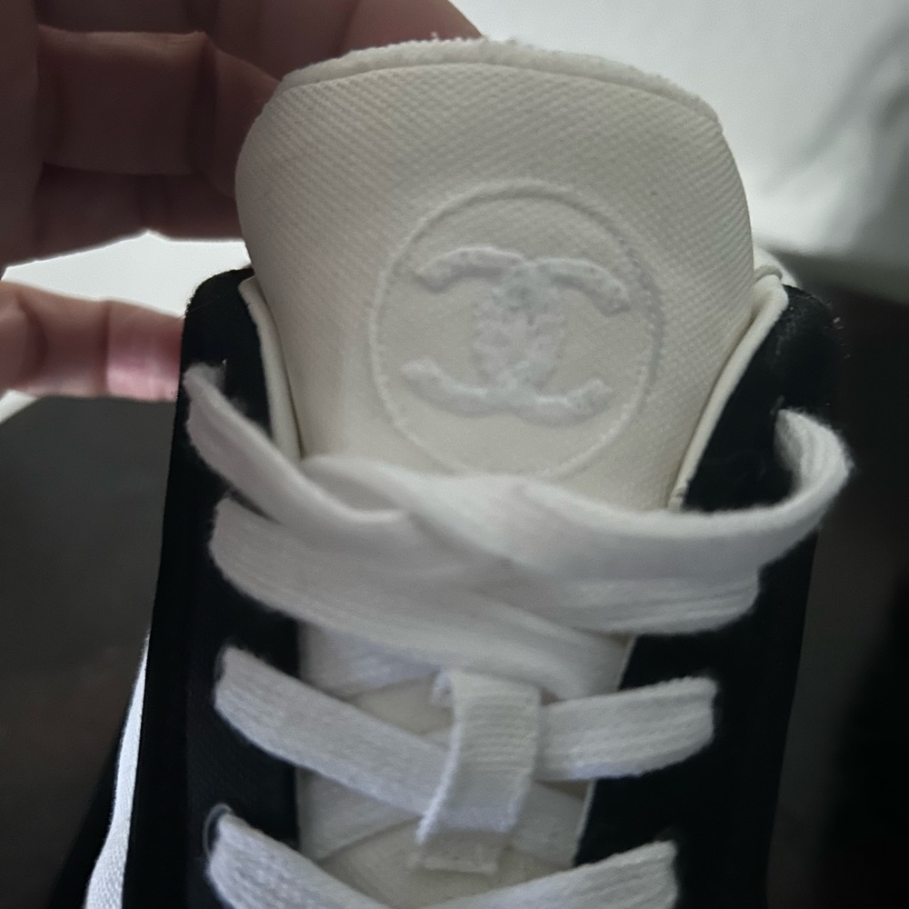 CHANEL Fabric Womens Logo Sneakers
6.5 Black White - Picture 4 of 14